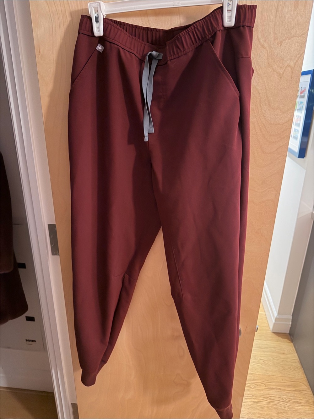 Figs Men's Maroon Jogger Sweatpants with Gray Drawstring